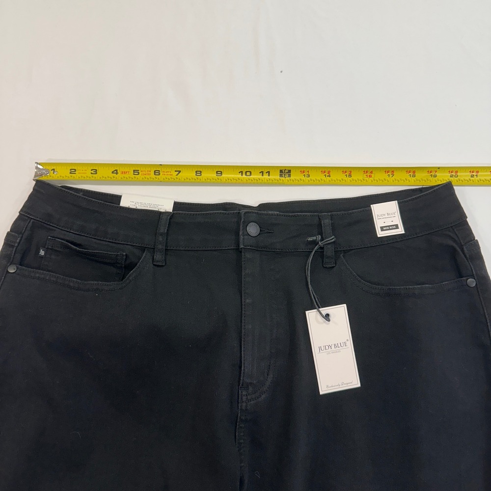 Judy Blue Capri Fit Jeans Womens 22W Black Mid Rise Stretch JB88239 - Picture 10 of 13